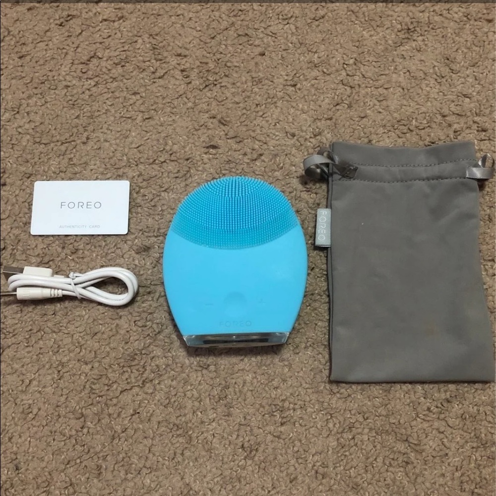 Foreo Luna 2 for Combination Skin